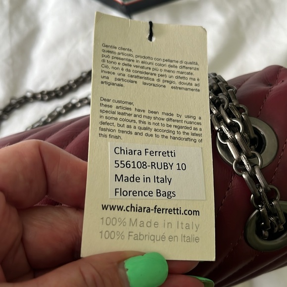 CHIARA FERRETTI Ruby Red Italian Leather Chain Shoulder Bag - Picture 6 of 6